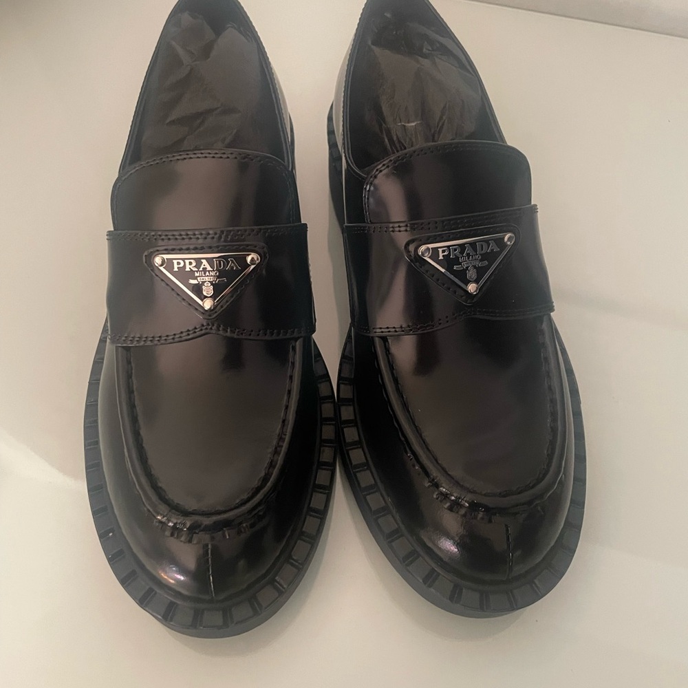 Prada women   Glossy Black Slip-On Loafers